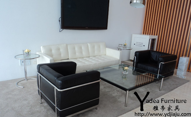 現(xiàn)代會(huì)所