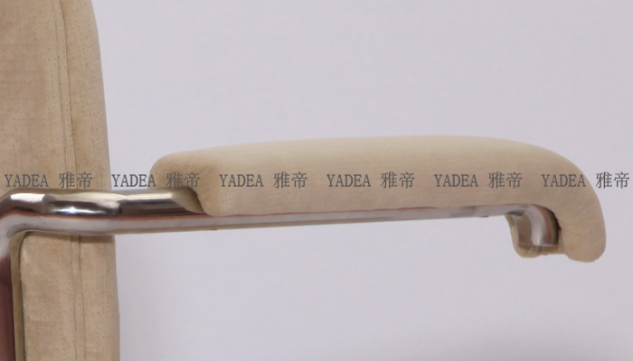 時尚沙發(fā)凳子:Cesca Chair