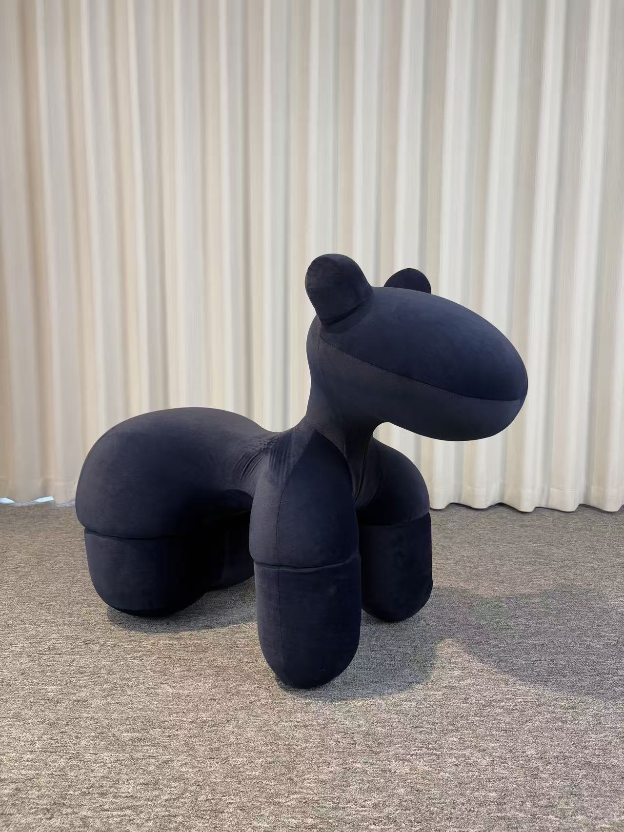 小馬椅(Pony Chair)