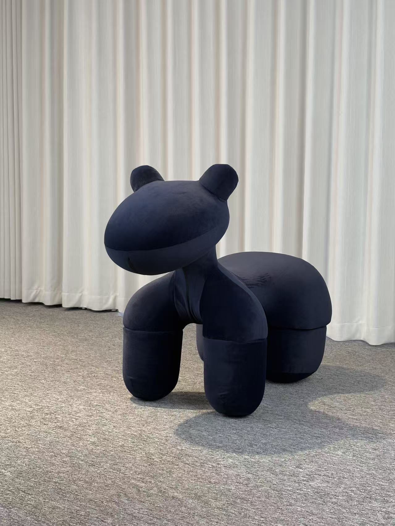 小馬椅(Pony Chair)