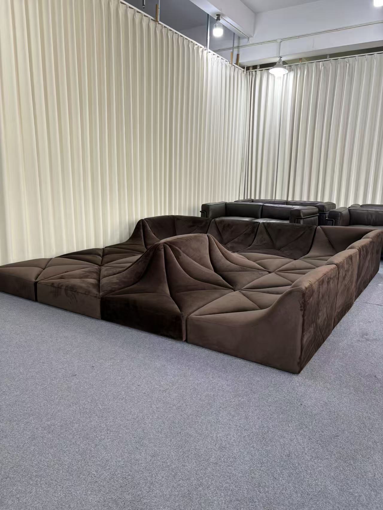 沙丘沙發(fā)（Dune Sofa）