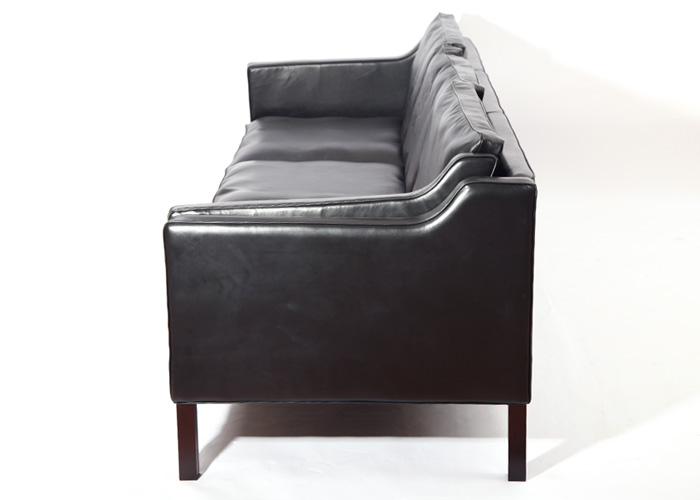 現(xiàn)代北歐三人位真皮沙發(fā)