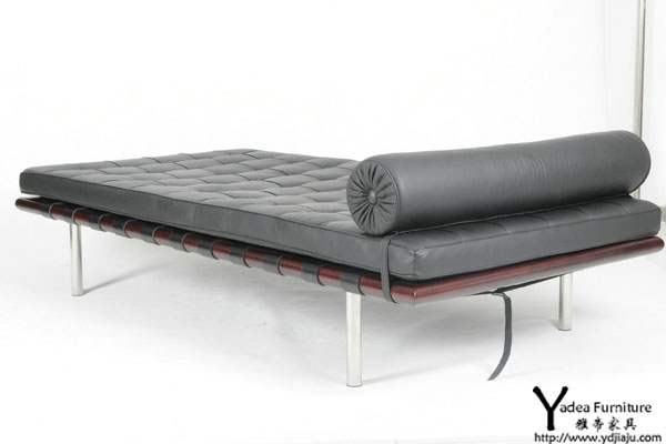 巴塞羅那床（Barcelona bed）