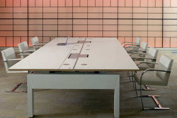 布爾諾椅子(Brno Chair）