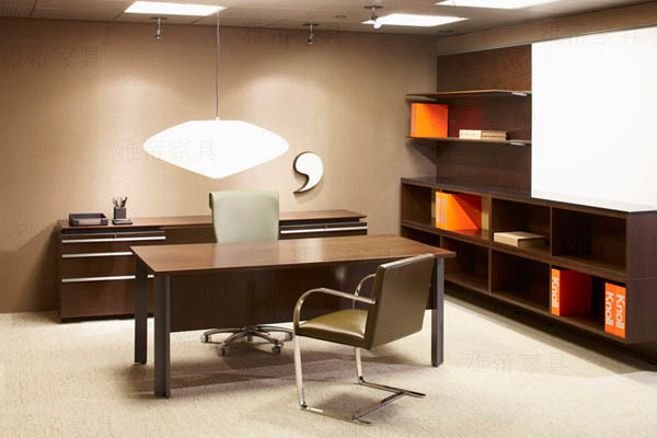 布爾諾椅子(Brno Chair）