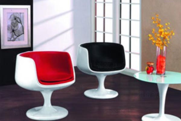 酒杯椅(Cup Chair）
