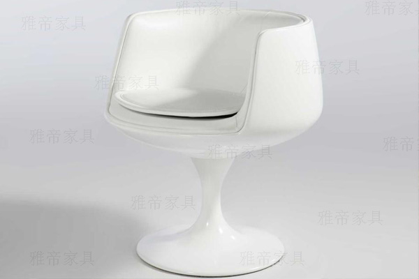 酒杯椅(Cup Chair）