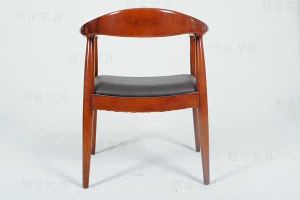 韋格納實(shí)木扶手椅（Juliana Armchair）
