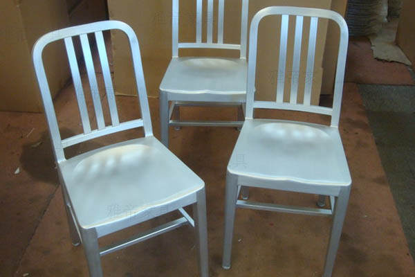 Nimitz Side Chair（尼米茲家族椅）