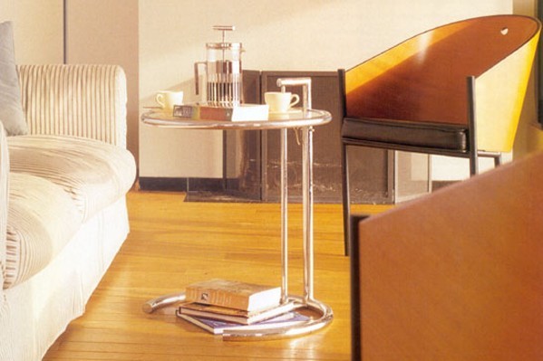 愛(ài)琳.格蕾茶幾(Eileen Gray End Table)