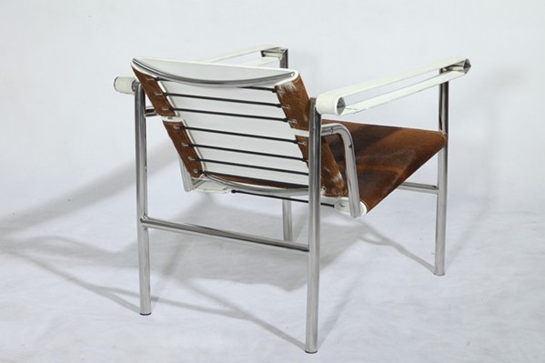 柯布西耶設(shè)計(jì)的扶手工藝椅 LC1 Sling Chair