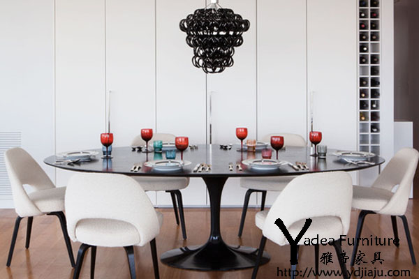 沙里寧扶手椅(Saarinen Executive Arm Chair)