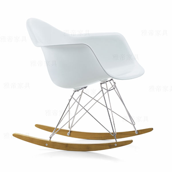 伊姆斯搖椅（rock Chair）