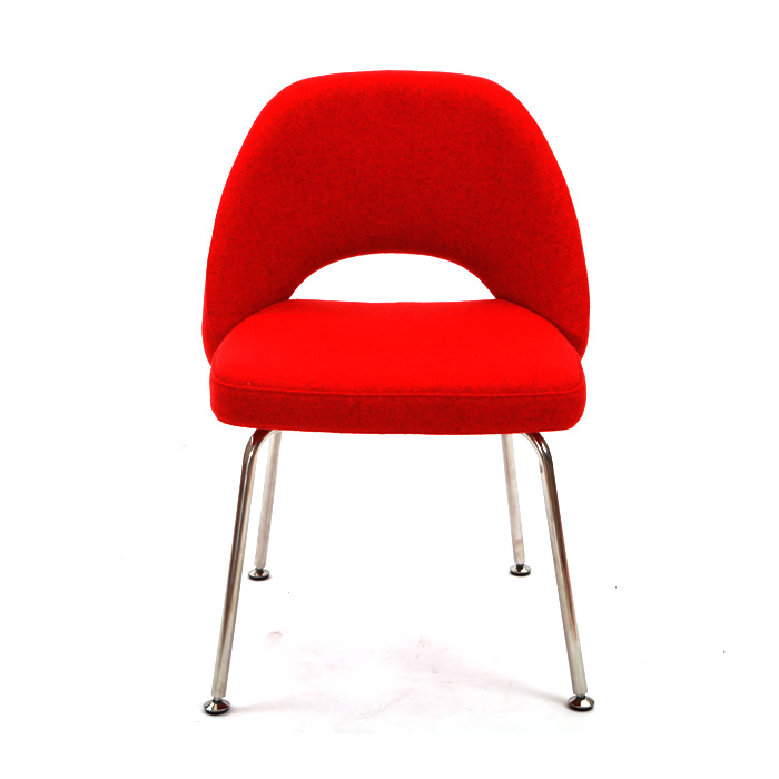 沙里寧餐椅（Saarinen Executive Armless Chair）