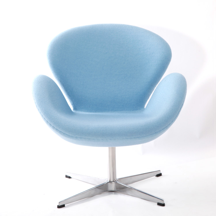 天藍色的天鵝椅