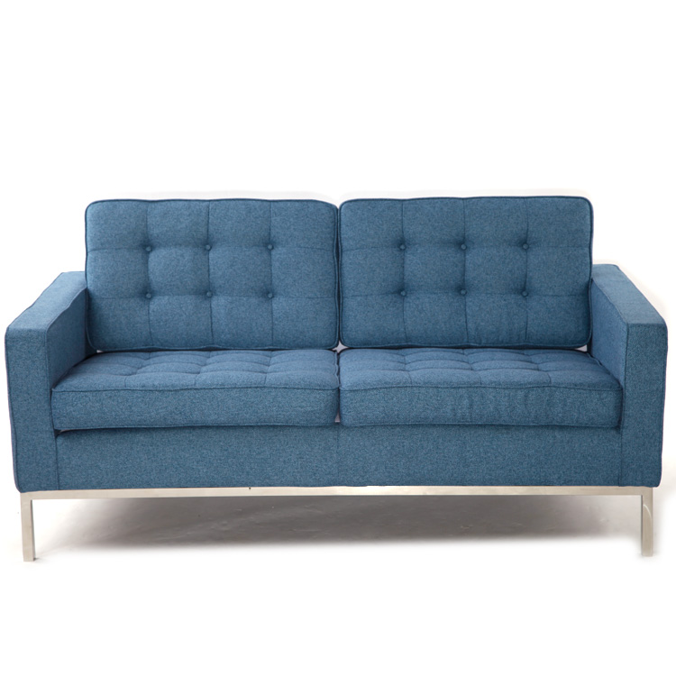 藍(lán)色雙人位沙發(fā)